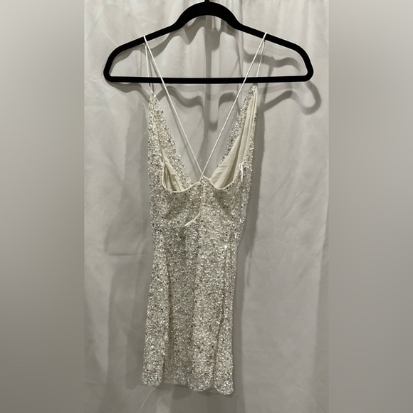 EUC MICH SEQUIN DRESS - Picture 3 of 4